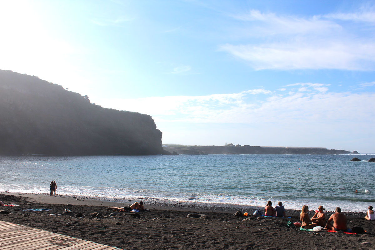 Der Strand Playa San Marcos auf Teneriffa.