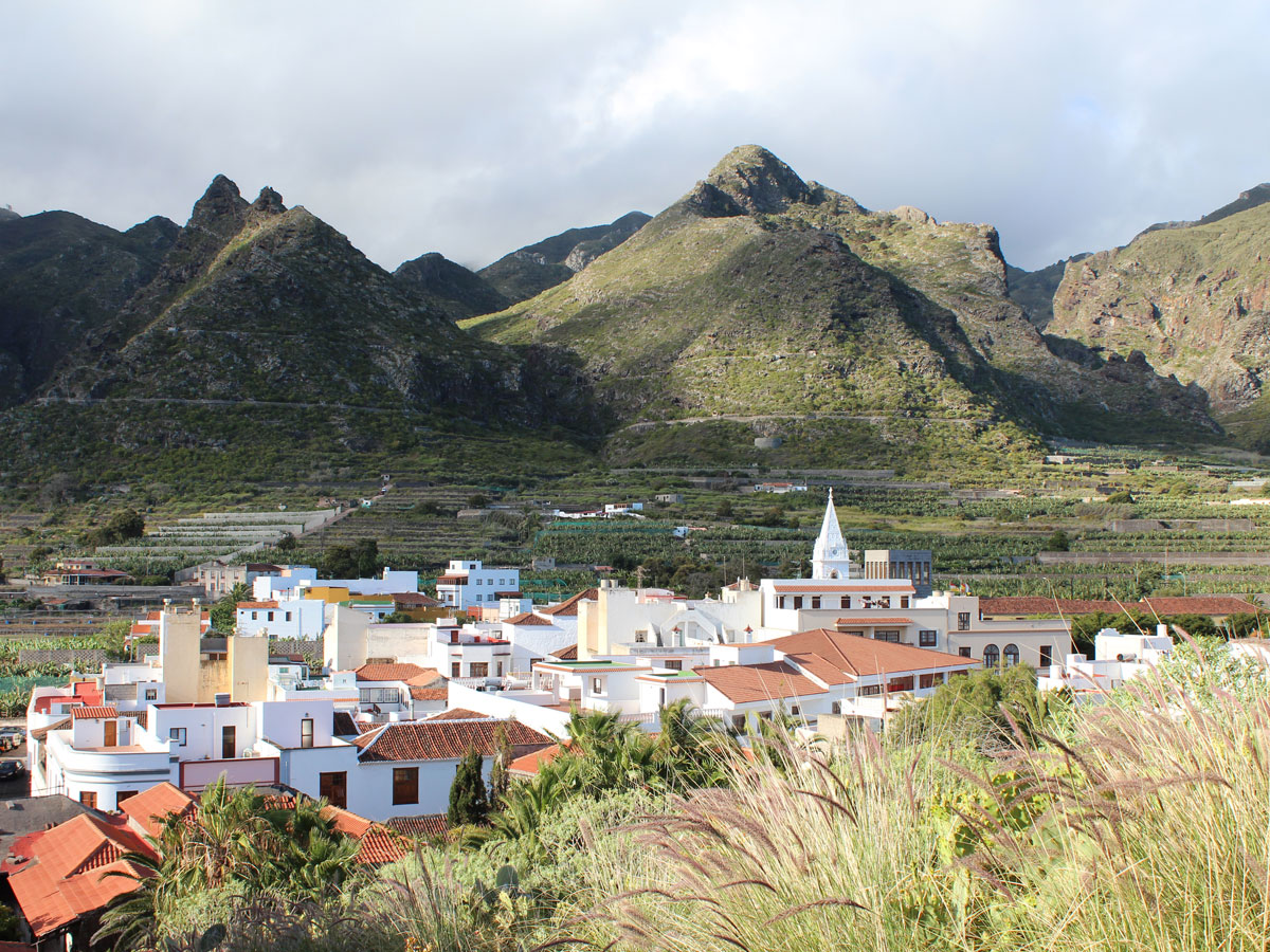 Buch Sitzeplätze in Flugrichtung links für einen Blick auf den Teide beim Landeanflug Teneriffa Reiseblog